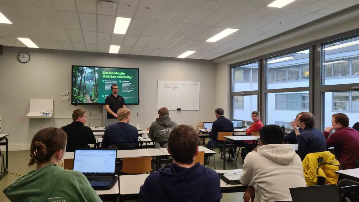 Carbify (@carbify_io) on Twitter photo Excited to collaborate with <a href="/HU_Utrecht/">Hogeschool Utrecht (inactief)</a> ๐ Today, our co-founder <a href="/wtenzijthoff/">William ten Zijthoff</a> inspired students with a talk on blockchain, tokenization, and CO2 rights.
Collaboration drives innovation, grateful for HU teams working on <a href="/Carbify_io/">Carbify</a> projects! Excited to collaborate with <a href="/HU_Utrecht/">Hogeschool Utrecht (inactief)</a> ๐ Today, our co-founder <a href="/wtenzijthoff/">William ten Zijthoff</a> inspired students with a talk on blockchain, tokenization, and CO2 rights.
Collaboration drives innovation, grateful for HU teams working on <a href="/Carbify_io/">Carbify</a> projects!
