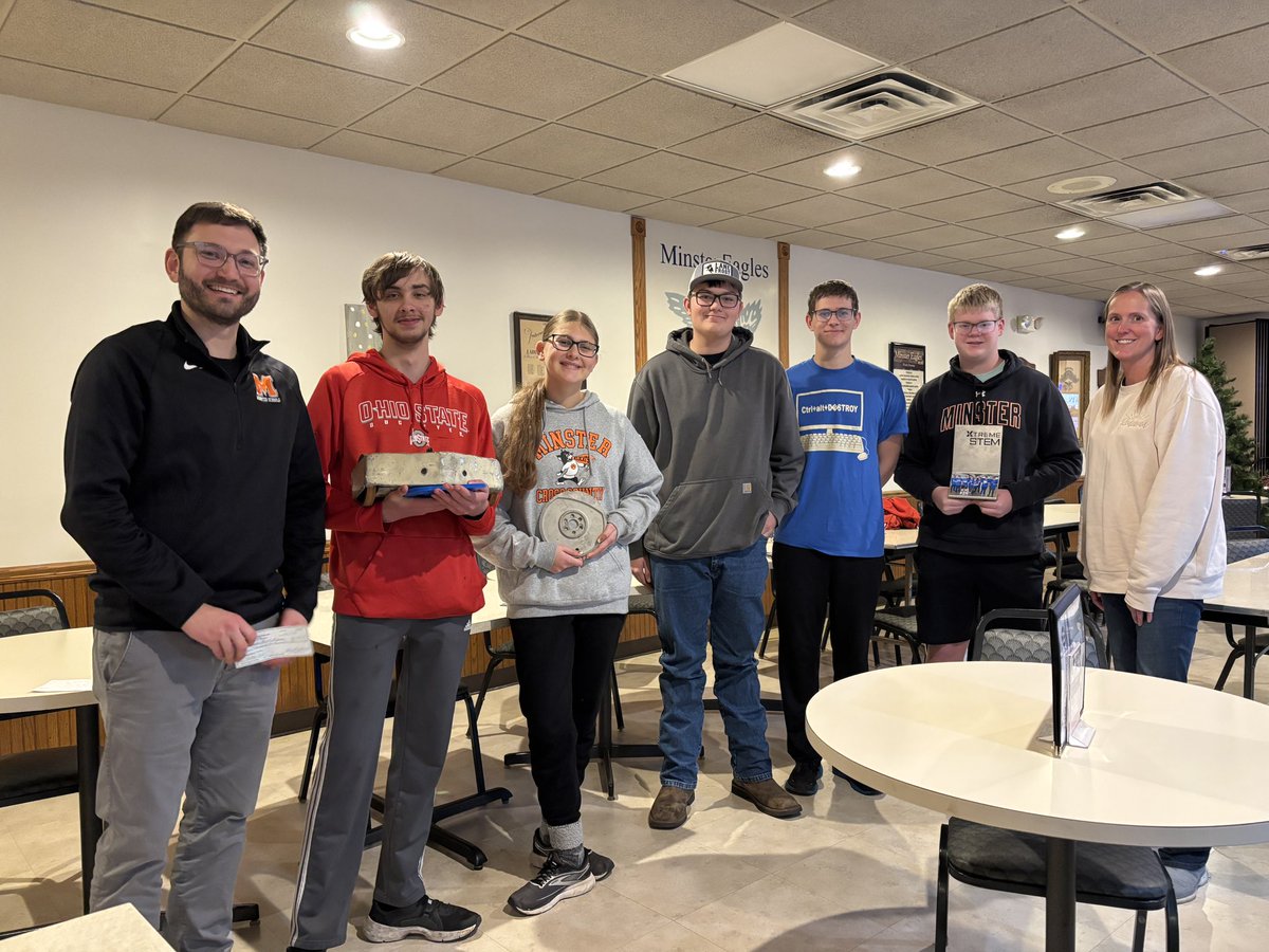 MinsterSchools's tweet image. Members of our @MinsterTech Battle Bots team gave an informative presentation yesterday to the Minster Service Club.  

We’d also like to thank the Service Club for their generous support of the program!