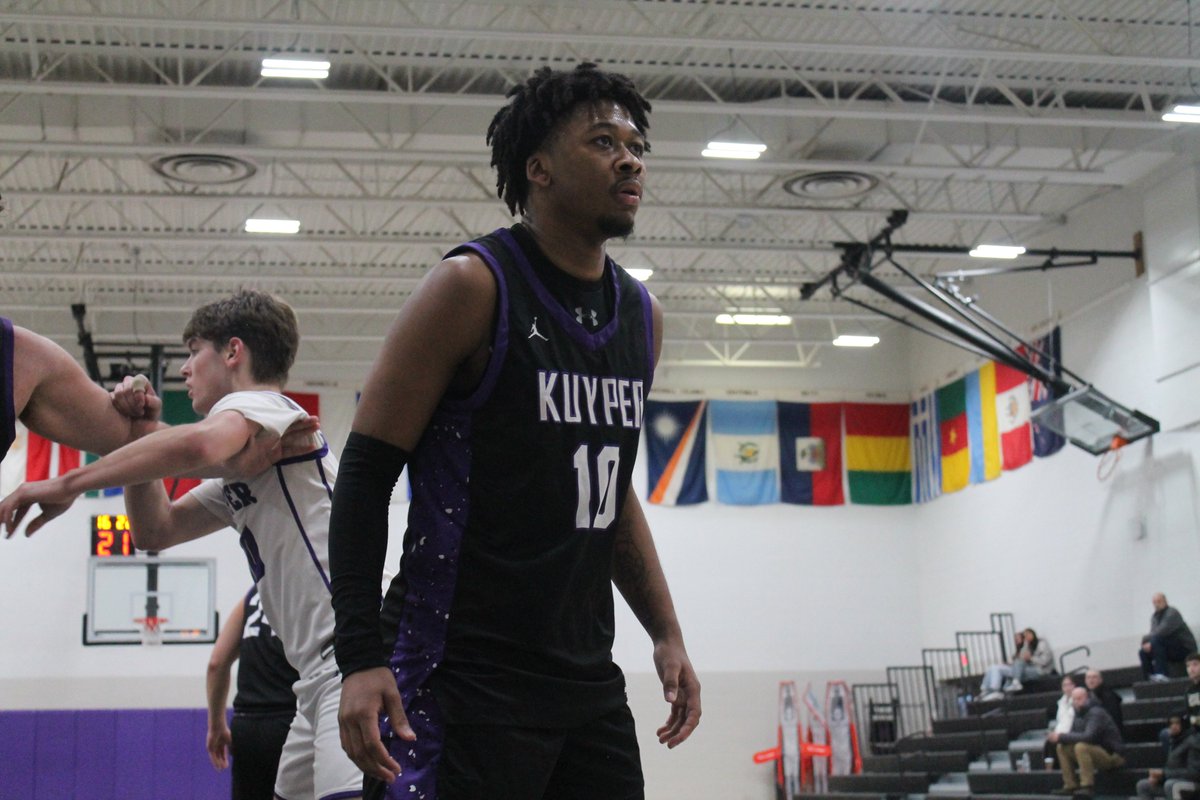 Big time performance yesterday from sophomore Terrance Murphy! 

He logged the first ever triple-double in Kuyper JV Basketball history!

He finished with 11pts, 10rebs, and 10asts in a comeback win over JV - Black!

#GoCougars