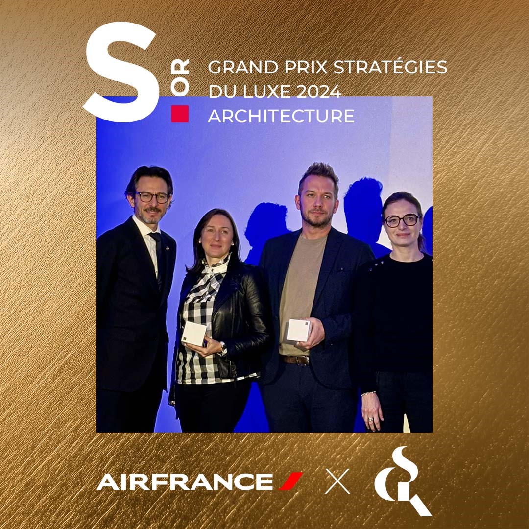 Hier soir, #AirFrance a reçu l'Or au Grand Prix Stratégies du Luxe pour notre nouveau parcours La Première à Paris CDG. Près de 1500m2 de design à la française pour une expérience encore + exclusive ! 
Rendez-vous dans quelques mois pour découvrir la nouvelle cabine La Première !