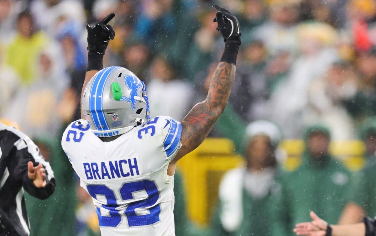 the_det_times's tweet photo. MOOD🔥

#OnePride https://t.co/K9Lk6kL6Oc
