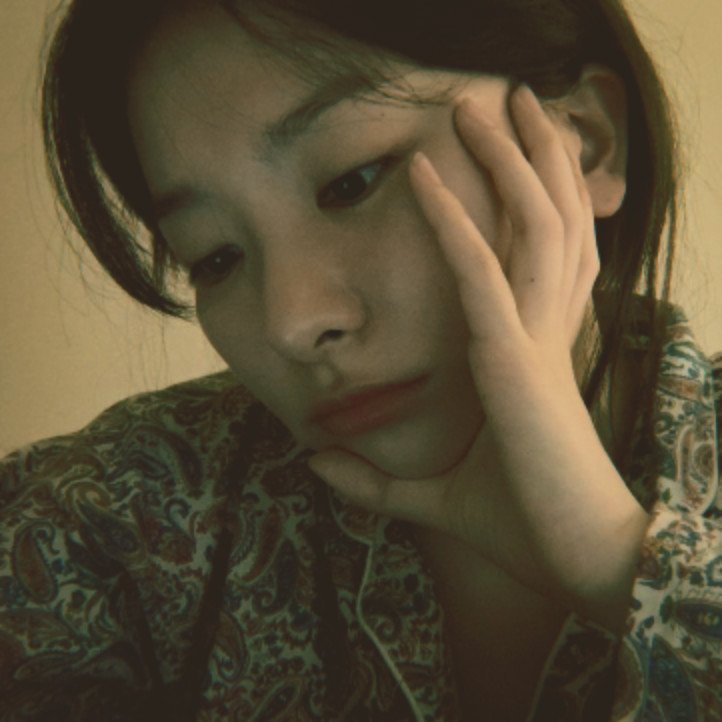 ievequero's tweet photo. ㅤ 

┊┊🎞  𝐹𝐼𝐿𝑀 「 𝟎𝟎𝟏 」 𝐁𝐘 𝐂𝐃.
┊Life with wife, my Adé cherry, lately. 

ㅤ https://t.co/u4FDvdW2bt