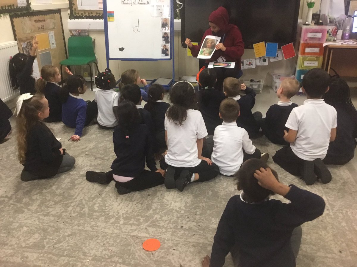 MrsLagah's tweet photo. Some great discussions during the introduction of this evenings art club! @paganelschool https://t.co/9GXtBfVnIM