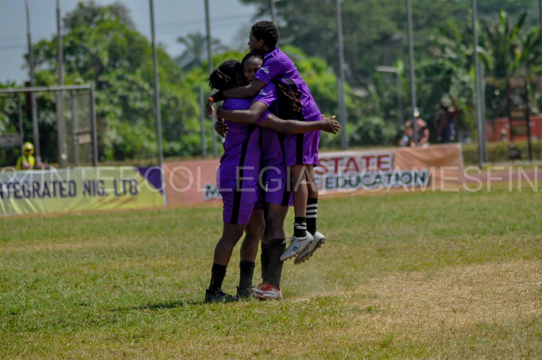 OsunInterCGames's tweet photo. 🥉 Bronze like never before! 🟣

OAU Giantess celebrates after winning bronze against COHT Moro via penalties! 🎉

 It was a joyous moment for the 'Purple' Ladies. 🙌

#OsunInterCollegiateGames24 #AceSports #OAU https://t.co/rYdWayDHoj