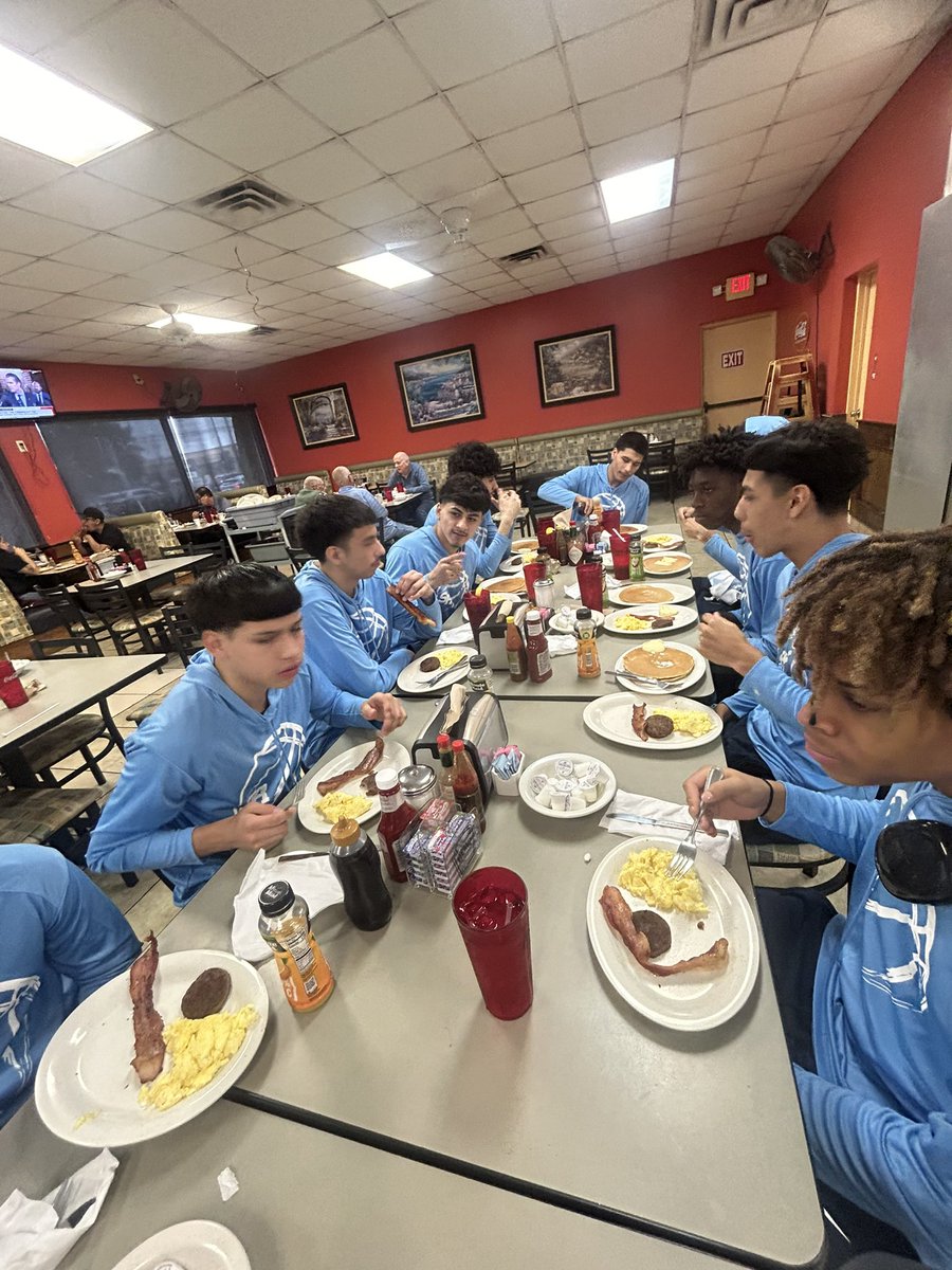 Runnin'Texans tweet media