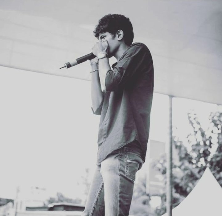 MTV Hustle are murderers, today they murdered the voice of someone, this is everything hip hop is against, we live in a democratic country and we can't let these culture vultures come here fuck everyone in the ass, show us middle finger and say 'FUCK YOU' and leave
#BackOffBoat