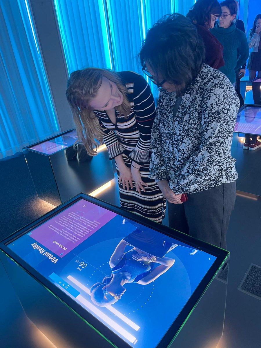 🎉 On Dec 3, the CBMER team &amp; Master of Bioethics had an inspiring teambuilding at Health House vzw, which explored the future of healthcare &amp; the ethical questions this raises 🤖, followed by some drinks.  

Thank you Health House for hosting us! 

#Bioethics #TeamBuilding