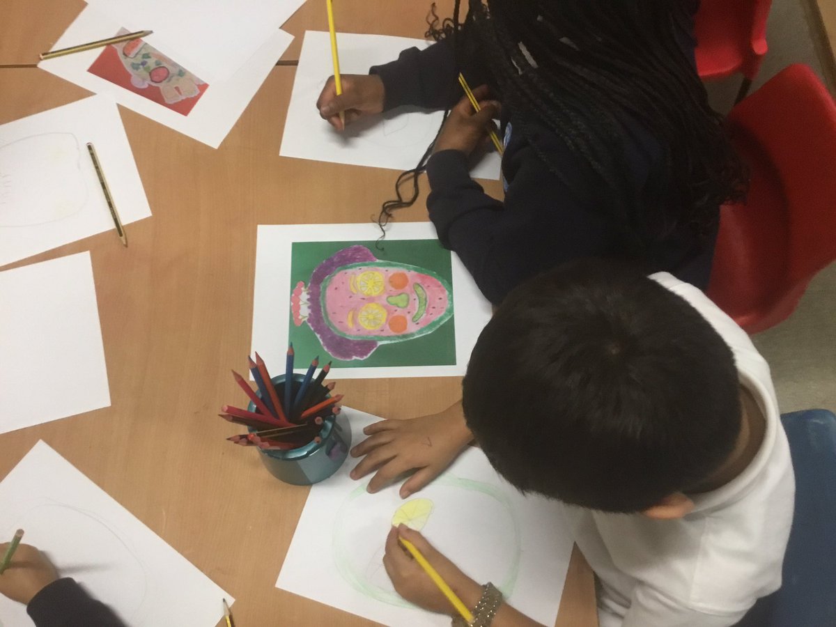 MrsLagah's tweet photo. A super effort in art club tonight! @paganelschool https://t.co/FvJxUQQY9c