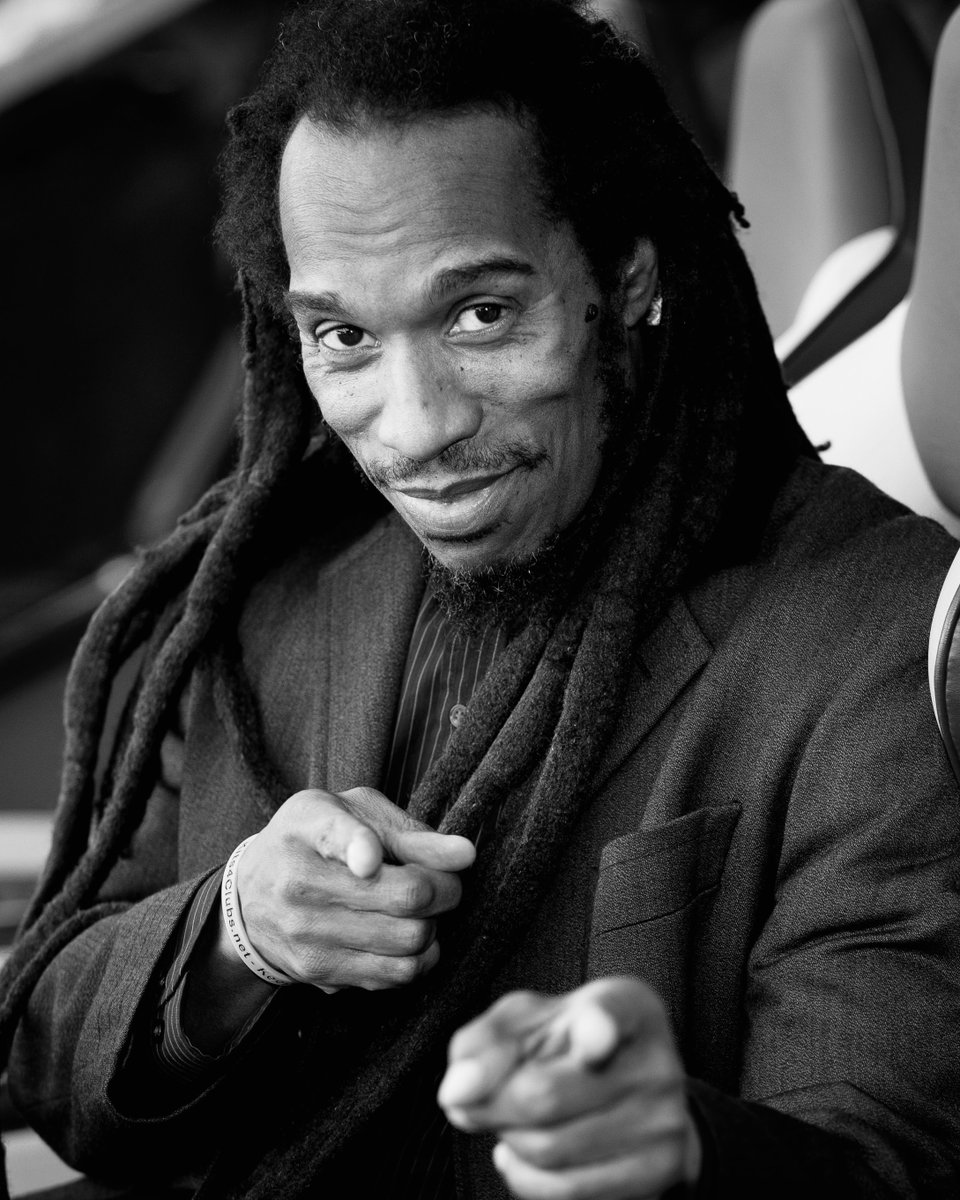 AVFCOfficial's tweet image. Remembering lifelong Aston Villa fan and legendary writer and poet, Benjamin Zephaniah 💜💙