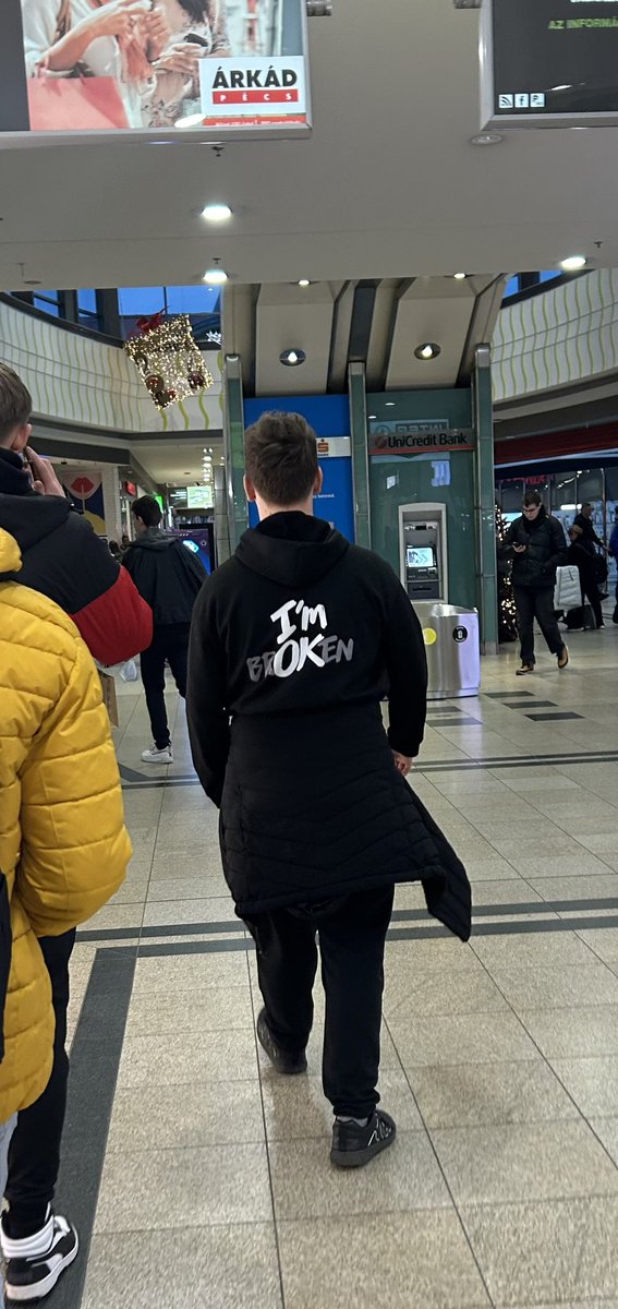 Vadász Attila tweet media