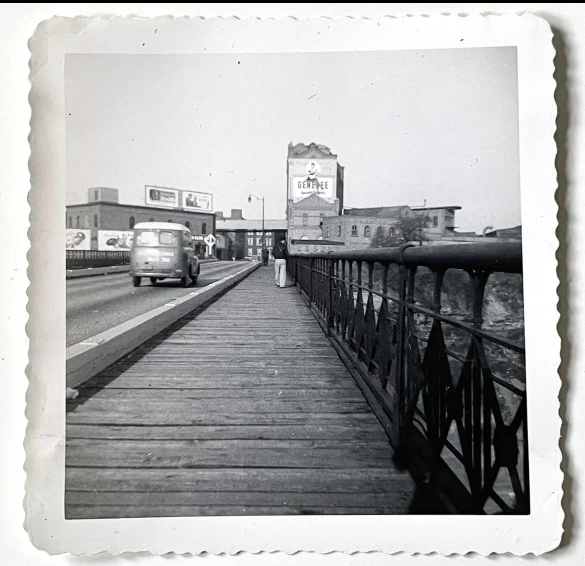 A throwback of the Pont de Rennes bridge, looking toward our brewery, when you could still drive on it! The bridge will look a whole lot different come Keg Tree tomorrow! Thanks to <a href="/CreamAle/">Daron</a> for sharing this with us. #tbt #ROC