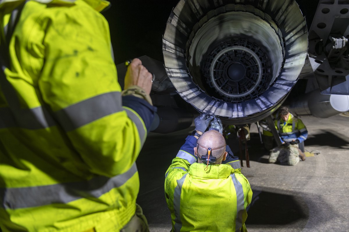 BeAirForce's tweet photo. The 🇧🇪 Air Force is training F-16s at #MonteReal Air Base in 🇵🇹. #Pilots, #technicians, Mission Planners, and more are honing their #skills in a larger #airspace, refining advanced #tactics, including #night operations. This training boosts our readiness and #NATO cooperation. https://t.co/H0rdLmyUfy