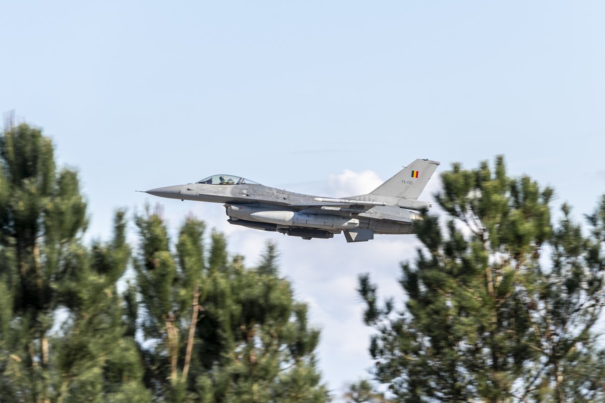 BeAirForce's tweet photo. The 🇧🇪 Air Force is training F-16s at #MonteReal Air Base in 🇵🇹. #Pilots, #technicians, Mission Planners, and more are honing their #skills in a larger #airspace, refining advanced #tactics, including #night operations. This training boosts our readiness and #NATO cooperation. https://t.co/H0rdLmyUfy