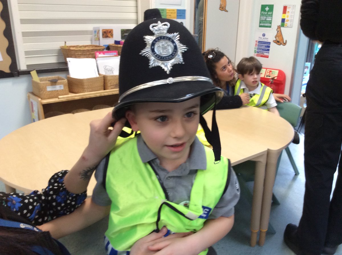 RaedwaldT's tweet photo. First Base Bury had some exciting visitors when the police came to school! The children had the opportunity to dress up in real uniform, they had their fingerprints taken and sat in the driver’s seat of the police vehicle! #police https://t.co/4bRZwQJPdS