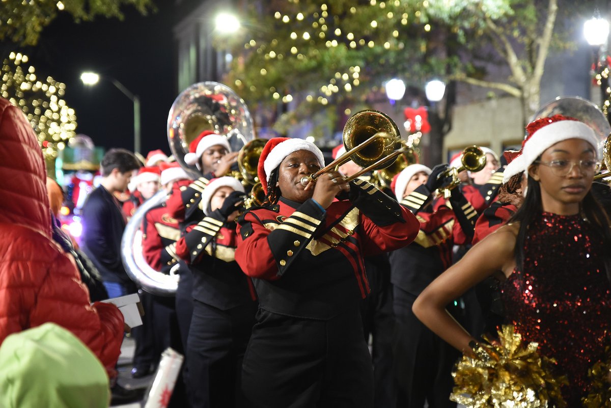 Tonight’s the night! Grab the family and come on down to <a href="/DowntownAthens/">Downtown Athens, GA</a> for the 2024 Downtown Parade of Lights, starting at 7:00 PM. ✨🎄

Details and route map: accgov.com/parade