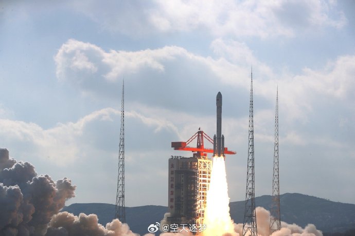 AsiaSpace's tweet photo. China celebrates its 550th Long March rocket flight! Today at 12:41 BJT, the 千帆极轨03 satellites launched flawlessly from the Taiyuan Satellite Launch Center (TSLC), Shanxi, onboard the Long March 6 rocket. Onward to new horizons! https://t.co/n4UiKw20zi