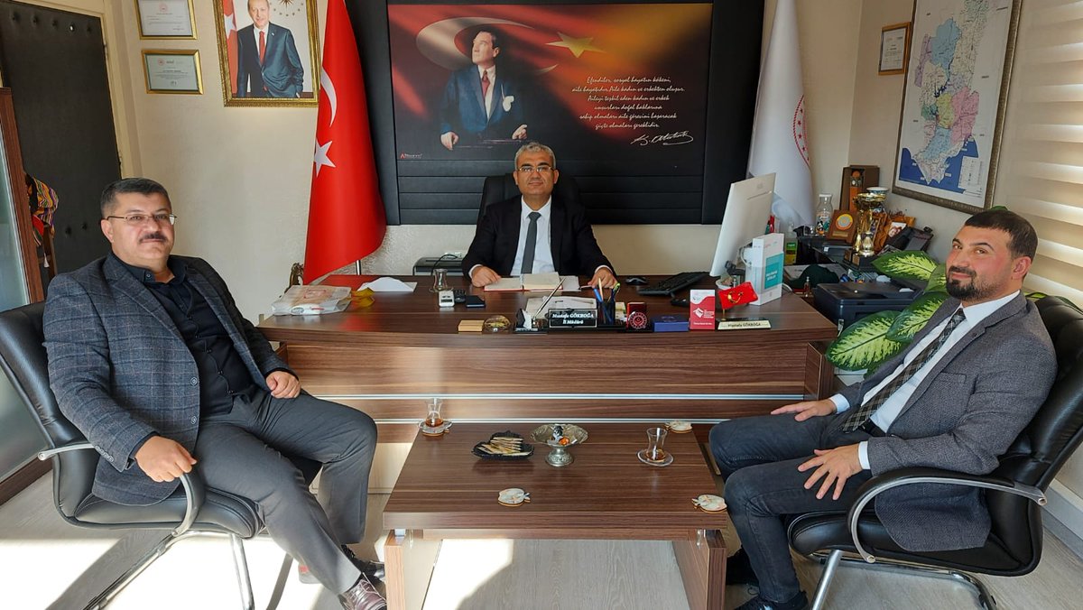 Adana Aile ve Sosyal Hizmetler İl Müdürü Mustafa Gökboğa'yı ziyaret ettim. Değerli müdürümüze yeni görevinde başarılar diliyorum...<a href="/adanaashm/">Adana Aile ve Sosyal Hizmetler İl Müdürlüğü</a>
 <a href="/ibrahimduransis/">ibrahimduran🇹🇷🇹🇷🇹🇷</a>