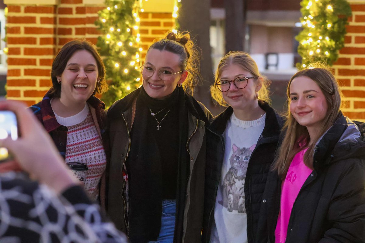What a fun evening at this year’s Wellhouse Tradition Lighting! ❄️ It was lots of fun to see Grizzlies come together for this awesome event. Big thanks to Student Government Association for hosting such a special night filled with fun, laughter, and memories. 🙂
#FranklinCollege