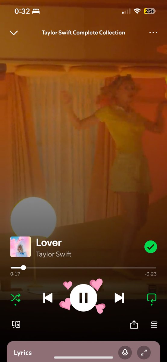 Spotifyテイラーの曲は再生停止ボタンが押すとアルバムモチーフが出てくるのかわいすぎる🥺🥺🥺🥺ただこれ見たいだけに一生ボタン押しちゃって曲が進まないからつらいWWWWW