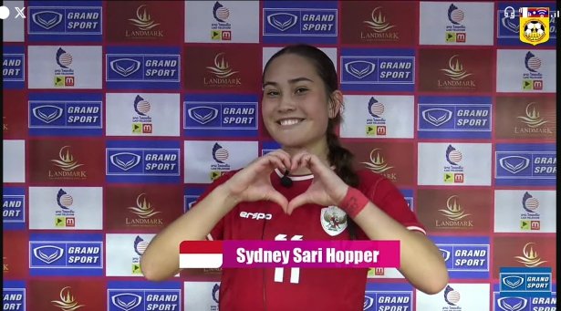 Sayadicky9's tweet photo. Congratulations 🎉 to Indonesia team woman 👏. 

Berhasil menjadi juara AFF 2024 🏆 next team putra Indonesia juga bisa menyusul 🙏. 

Semoga timnas Indonesia berjaya dibidang apapun, kami fans sangat mengapresiasi pencapaian kalian 👍. 

#TimnasDay @PSSI #AFF_2024 https://t.co/SEAVvrHp7E