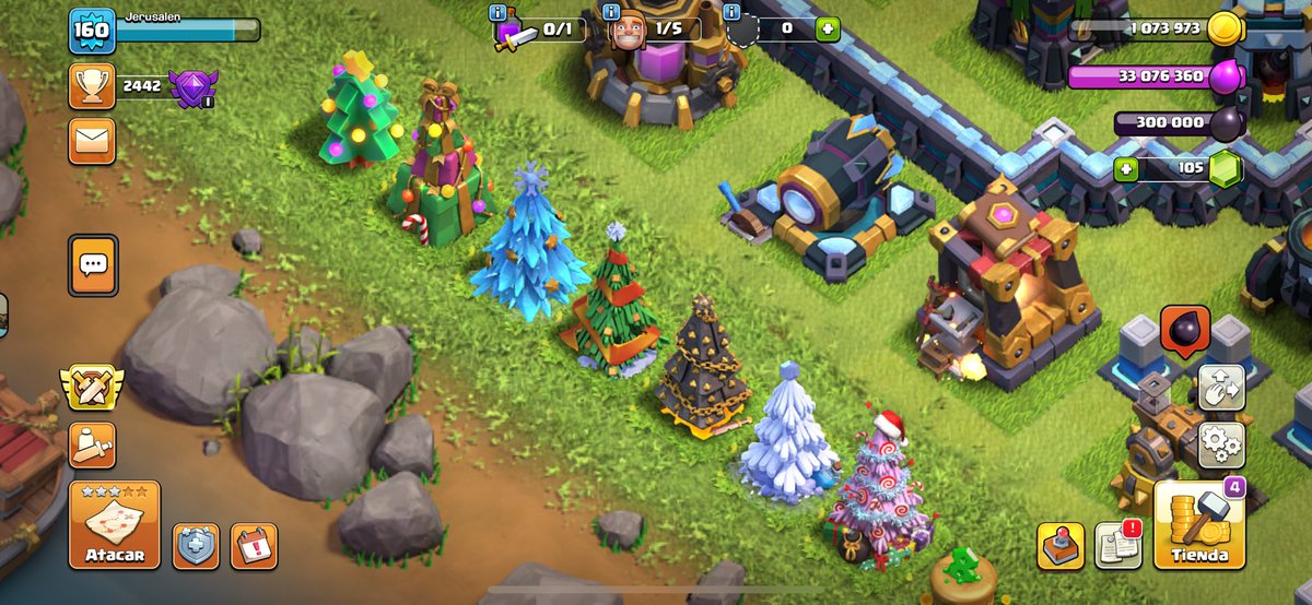 gerahng's tweet photo. @Alvaro845 ya tengo el árbol de este año, solo no recuerdo de que año son los anteriores jajaja https://t.co/aCUGvq01YO