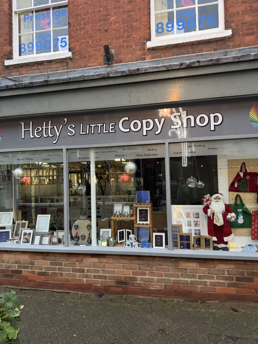 Just overheard a straight guy using the phrase “throwing shade.”