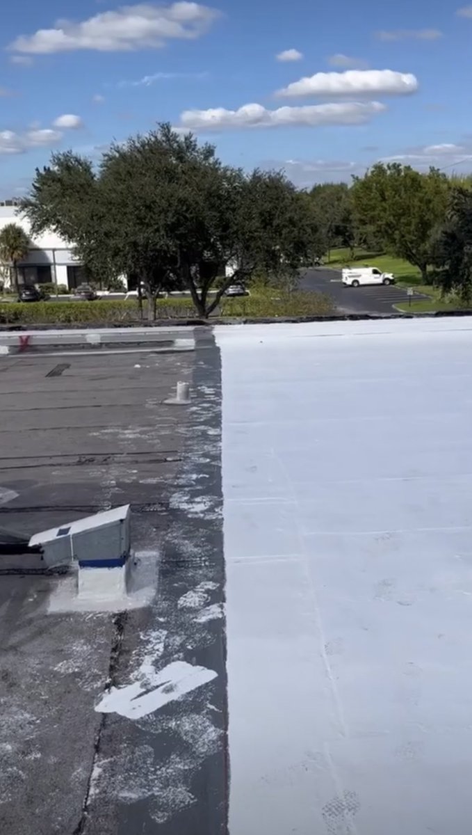 luso_roofing's tweet image. Before and After Silicon Roof Coating | @KARNAKCoatings 
🧑‍💻 lusoroofing.com
📲 647.866-6213
📧 info@LusoRoofing.com
#roofingitright #roofingcontractor #toronto
#roofmaintenance 
#roofing #roofingtoronto #torontoroofing #roofinspection #roofrepairs #roofleak