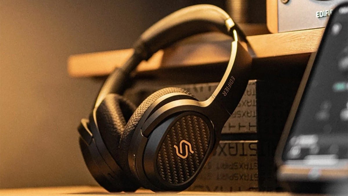 GadgetFlow's tweet image. Immerse yourself in premium sound with the Edifier STAX SPIRIT S3! 🎧✨ Built for audiophiles, these headphones blend advanced tech with sleek design for an unmatched audio experience. 🔊🔥 #EdifierSTAXS3 #AudiophileGear #PremiumSound #NextLevelAudio
thegadgetflow.com/product/edifie…