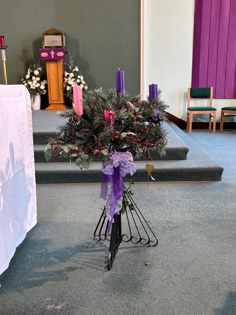We celebrated a lovely Mass with Fr. Joe this morning at St. Margaret Mary’s Church. Well done to the children in Primary 6 for reading with confidence 🙏 #Advent   #Hope