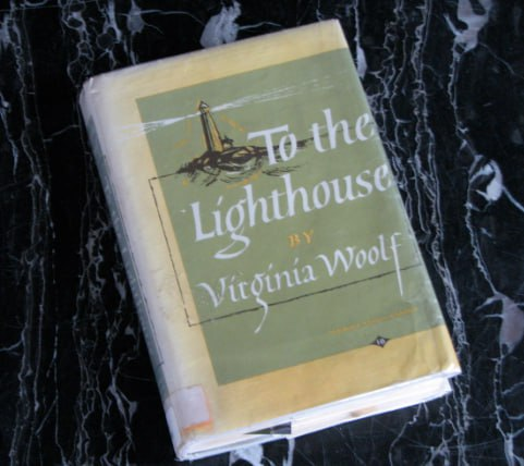 ariana_brown01's tweet photo. Just finished 'To the Lighthouse' by Virginia Woolf, and I'm in awe of her lyrical prose and deep exploration of time and memory. A true masterpiece! 🌊📖
#ToTheLighthouse #VirginiaWoolf #LiteraryClassic https://t.co/U51q7uWZv9
