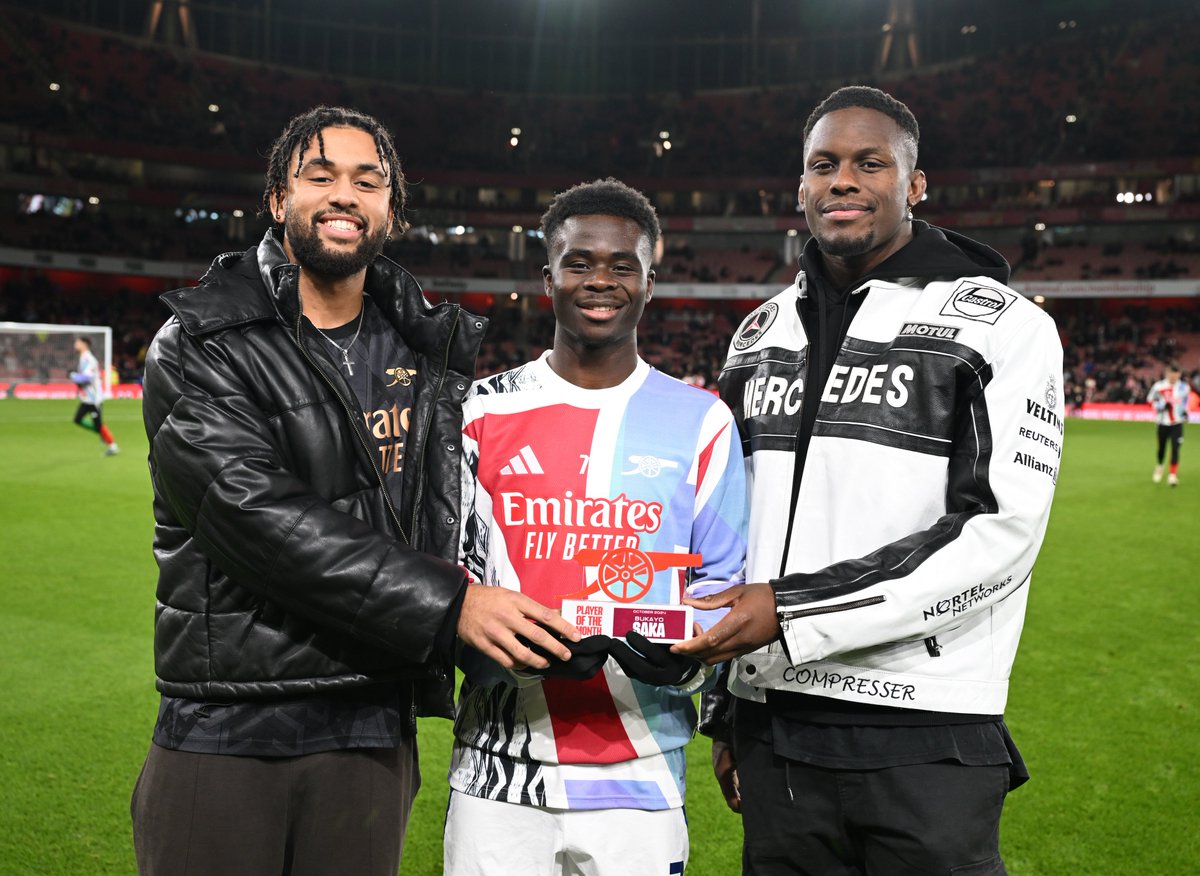 🥇 Our October Player of the Month, Bukayo Saka!