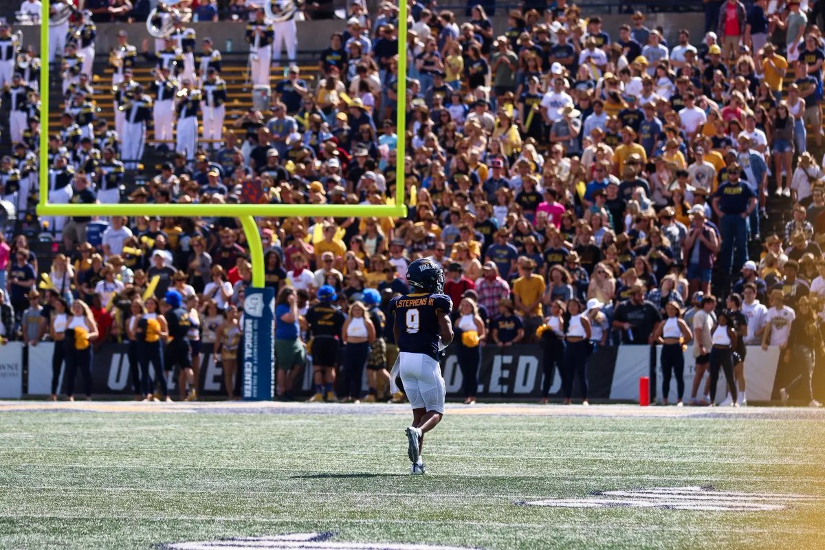 Matt Zenitz (@mzenitz) on Twitter photo Toledo wide receiver Larry Stephens has entered the transfer portal, his agency <a href="/FanClubSportNIL/">FanClubSportsNIL</a> tells <a href="/CBSSports/">CBS Sports</a>/<a href="/247Sports/">247Sports</a>.
Has 25 career catches.
247sports.com/player/larry-s… Toledo wide receiver Larry Stephens has entered the transfer portal, his agency <a href="/FanClubSportNIL/">FanClubSportsNIL</a> tells <a href="/CBSSports/">CBS Sports</a>/<a href="/247Sports/">247Sports</a>.
Has 25 career catches.
247sports.com/player/larry-s…