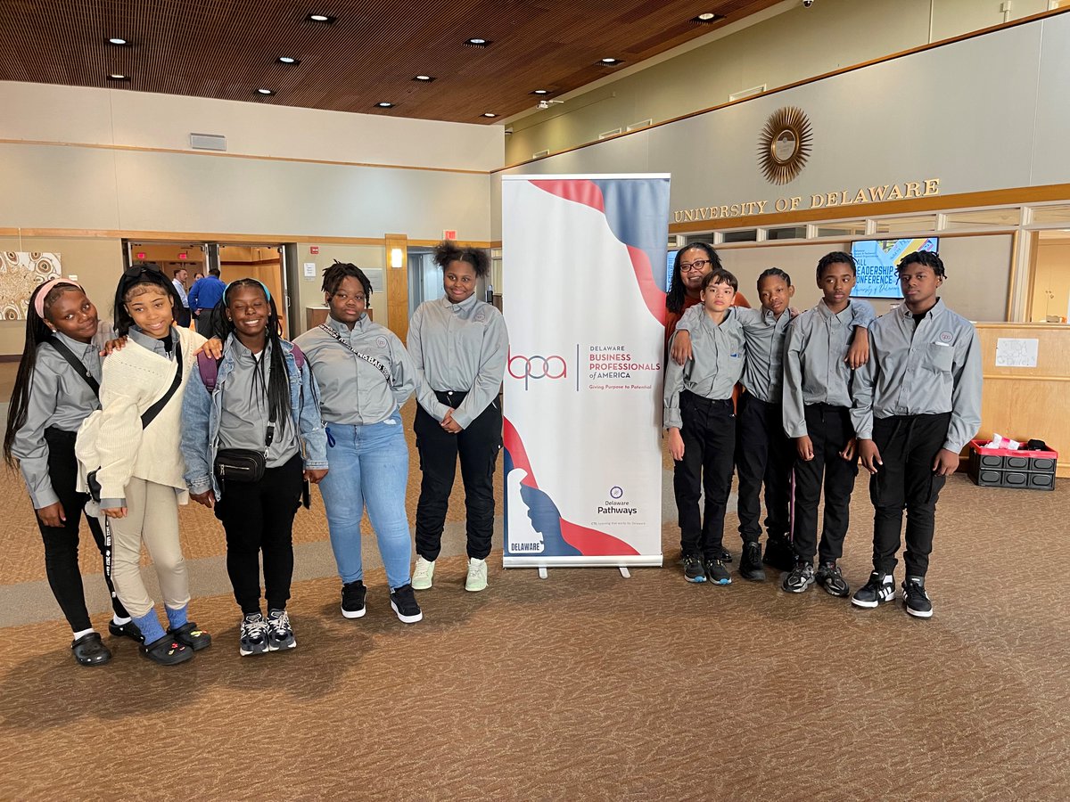ChristinaK12's tweet photo. 🌟 Future leaders in the making! 🌟  From hands-on workshops to leadership training, they learned the skills  to shine in careers across business, healthcare, technology, and more! 

Click the link to read more: https://t.co/v9iHM1mtNr https://t.co/Si7B5kmQyp