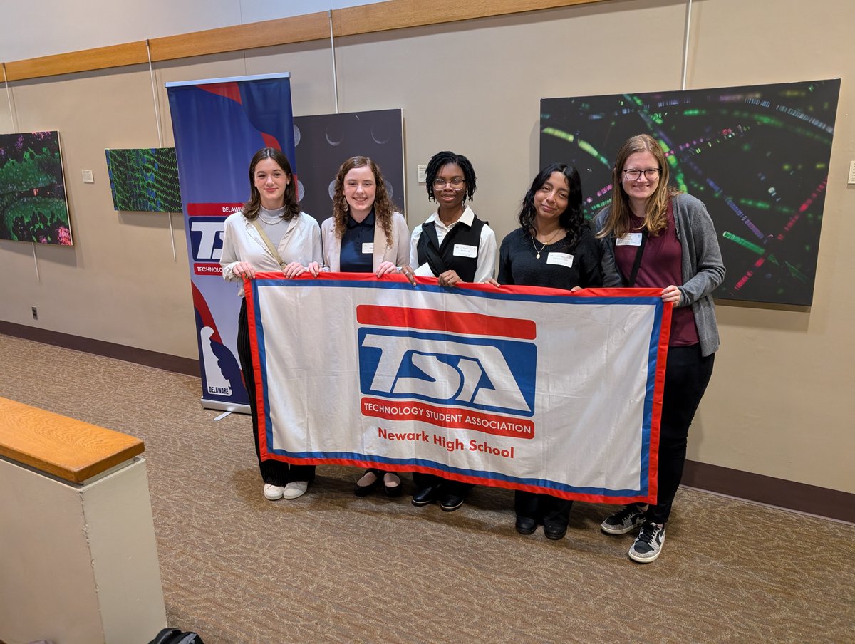 ChristinaK12's tweet photo. 🌟 Future leaders in the making! 🌟  From hands-on workshops to leadership training, they learned the skills  to shine in careers across business, healthcare, technology, and more! 

Click the link to read more: https://t.co/v9iHM1mtNr https://t.co/Si7B5kmQyp
