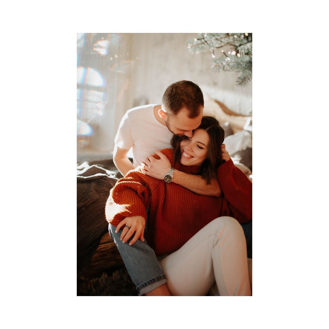 encompasscc's tweet image. This Christmas, let’s cherish the gifts that matter—love, faith, and connection. 💕 Build healthy relationships with our holiday devotionals. 👉 Read more on our blog: encompasscc.org/blog🎁❤️ #Christmas #holiday  #relationships #blog