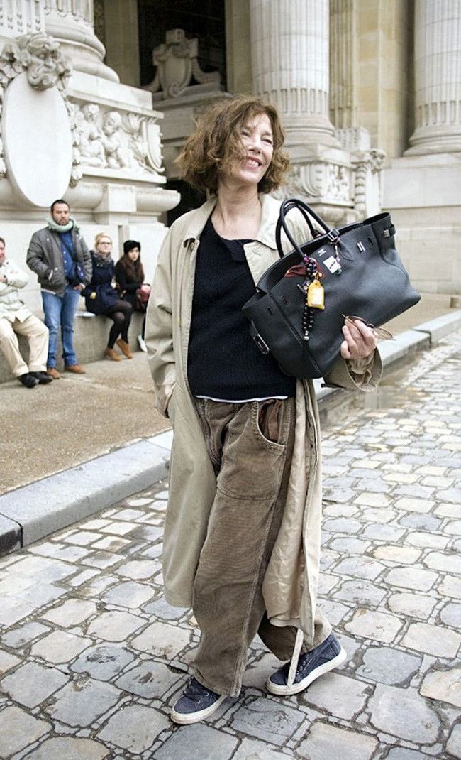 bronzedvanille's tweet photo. Trinkets are meant to be collected over time, not purchased all at once. They should hold meaning, and that’s what makes them unique and special. That’s what made Jane so cool, she expressed herself through fashion without ever sacrificing her authenticity https://t.co/2oMJ3P3kI6