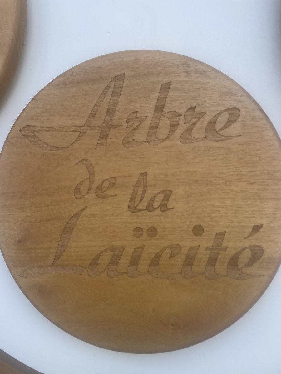 Christin Eliane tweet media