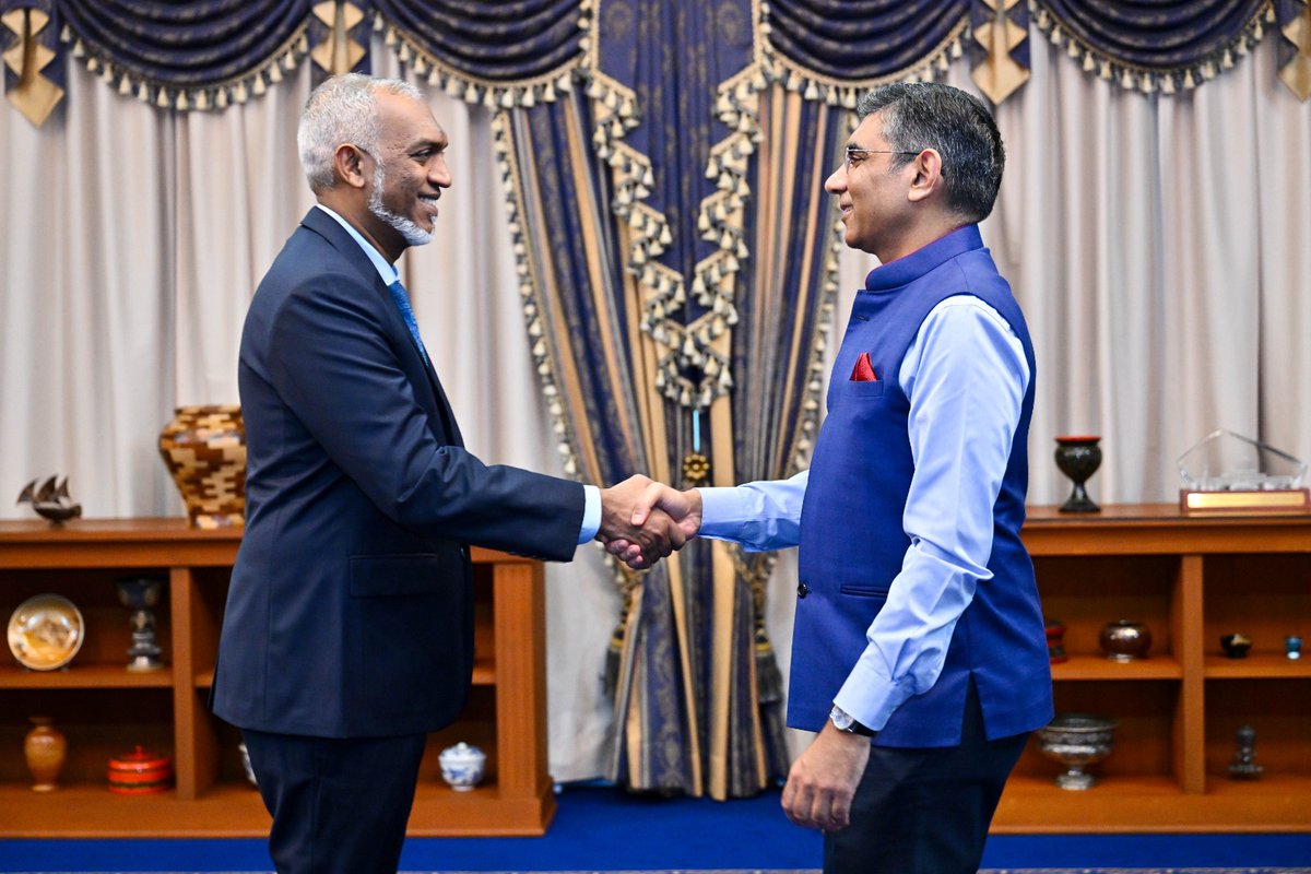 Honoured to pay farewell call on H.E. President Dr. Mohamed Muizzu.

It was a great honour and privilege to represent India in the Maldives. I am confident that our special relationship will continue to grow and see full realization of the joint vision of our leaders of a