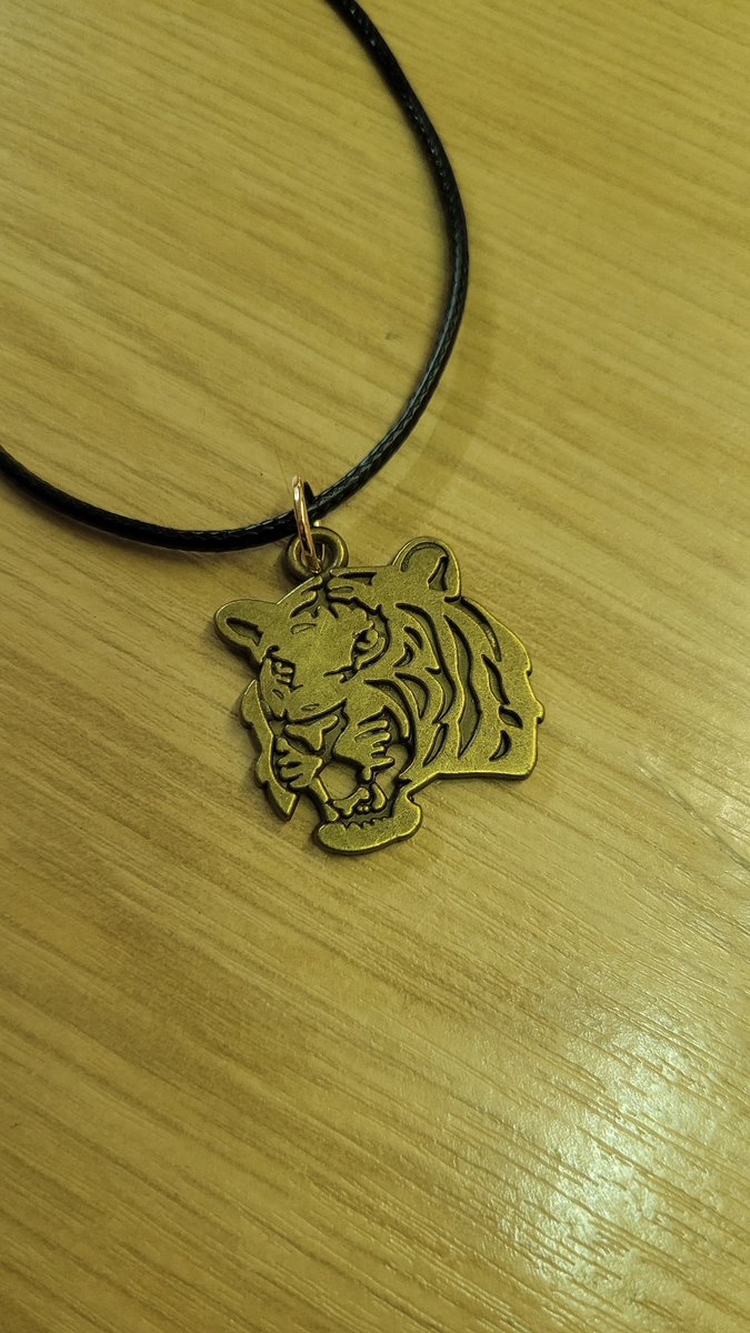 Our Tiger necklaces are perfect as a #giftidea for your #stockingfiller or #secretsanta or a little indulgence for yourself! 
#tiger #community #buysocial
Check them out: buff.ly/3Z1BgLo