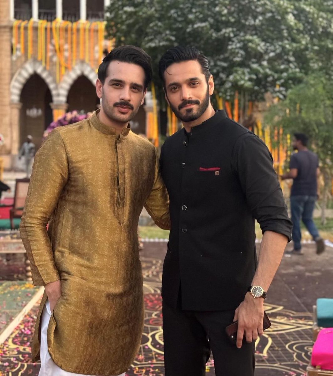 wahchaand's tweet photo. our laddoo and petha 

                 then                   v/s                  now https://t.co/LzCV4DWbF1