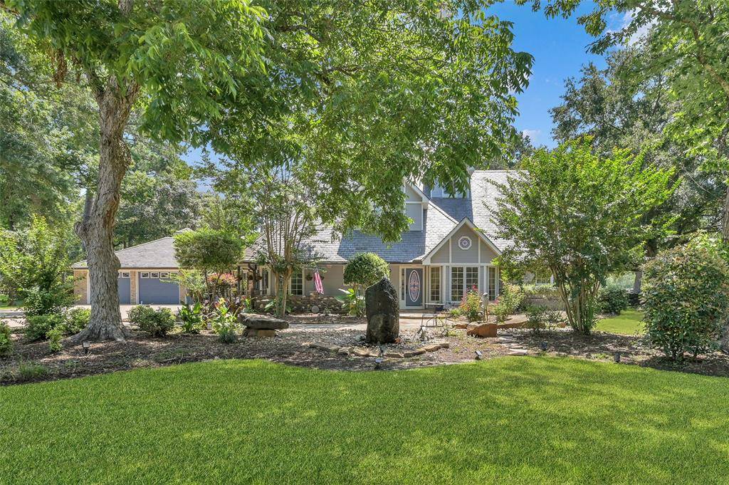 RichardsonReal's tweet image. ⭐️Price Improvement!⭐️
New Listing Price: $960,000
26414 Pin Oak Dr, Magnolia, TX 77354 is a fantastic property with 6 bedrooms and 6.1 bathrooms.
See more here: richardsongrouprealty.com/d8raqnoi