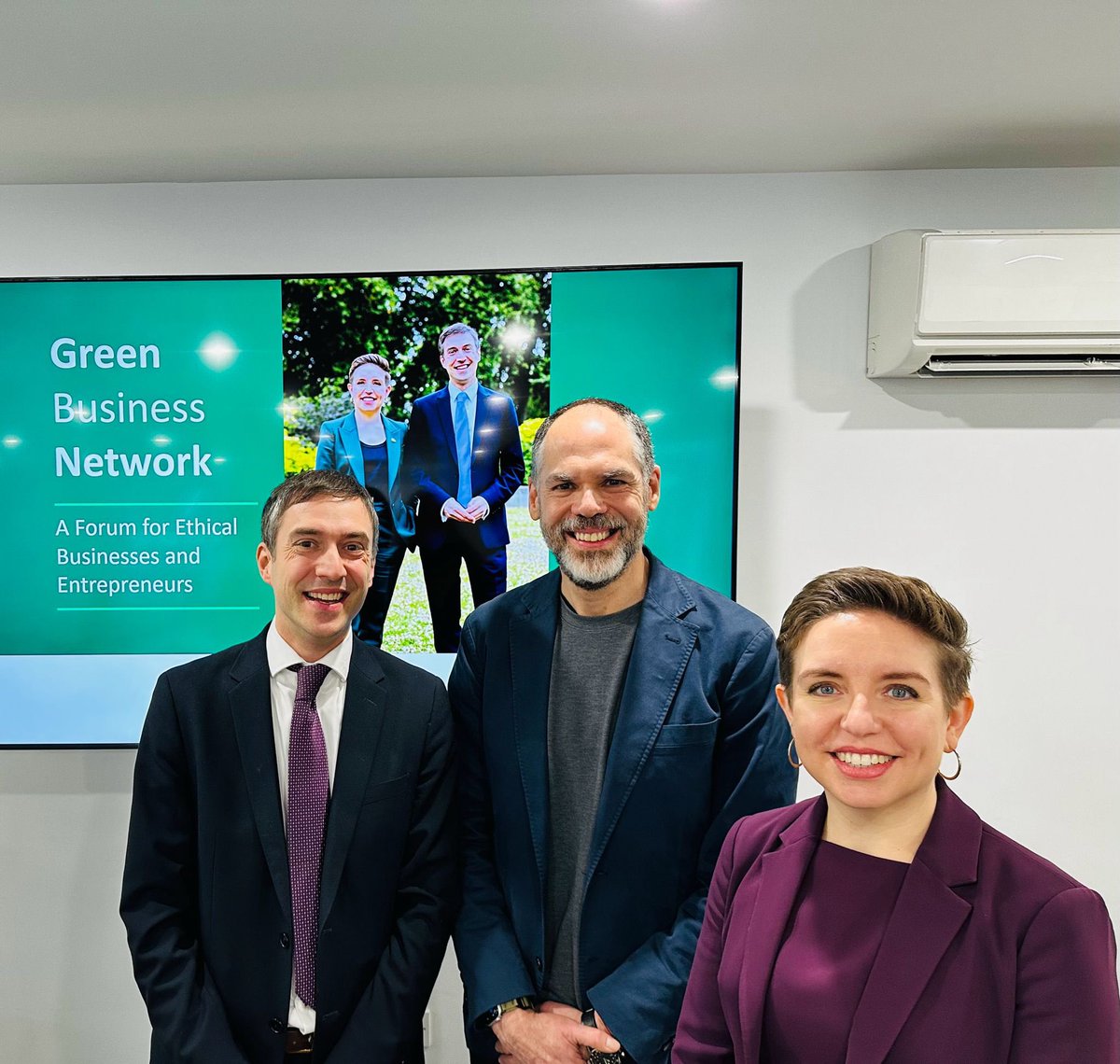 Patriotic Millionaires UK tweet media