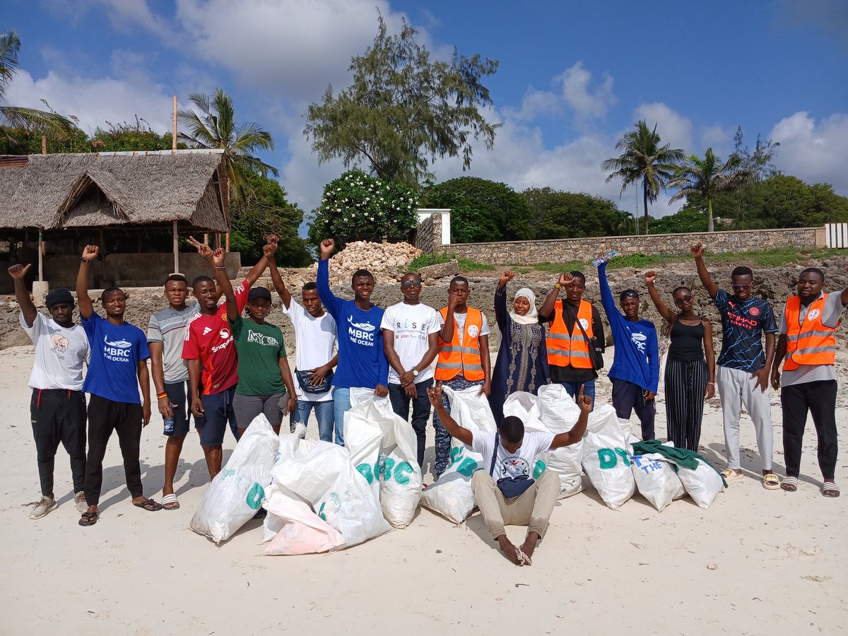 dianiyouthbeach's tweet photo. 5/5 Together, we can prevent such tragedies and ensure these magnificent creatures continue to thrive. Letโs act now to #ProtectOurTurtles and keep Diani Beach a haven for marine life.
#DYBC #SaveTheTurtles #bahariyetujukumuletu #dianibeach #MarineConservation https://t.co/KYUTNnZ0yi