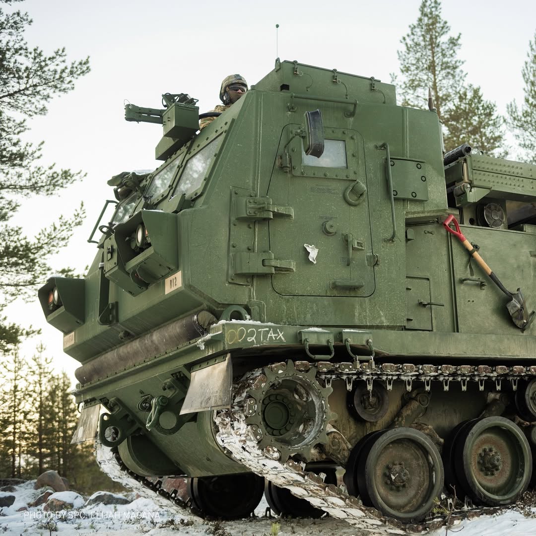 coltm4a1gr's tweet photo. 🇺🇸 Μ270Α2 MLRS κατά την διάρκεια της νατοϊκής άσκησης #dynamicfront25 στην Φινλανδία.
Φωτογραφίες από τον λογαριασμό της @LockheedMartin στο Instagram. https://t.co/2T6SjHC1oW