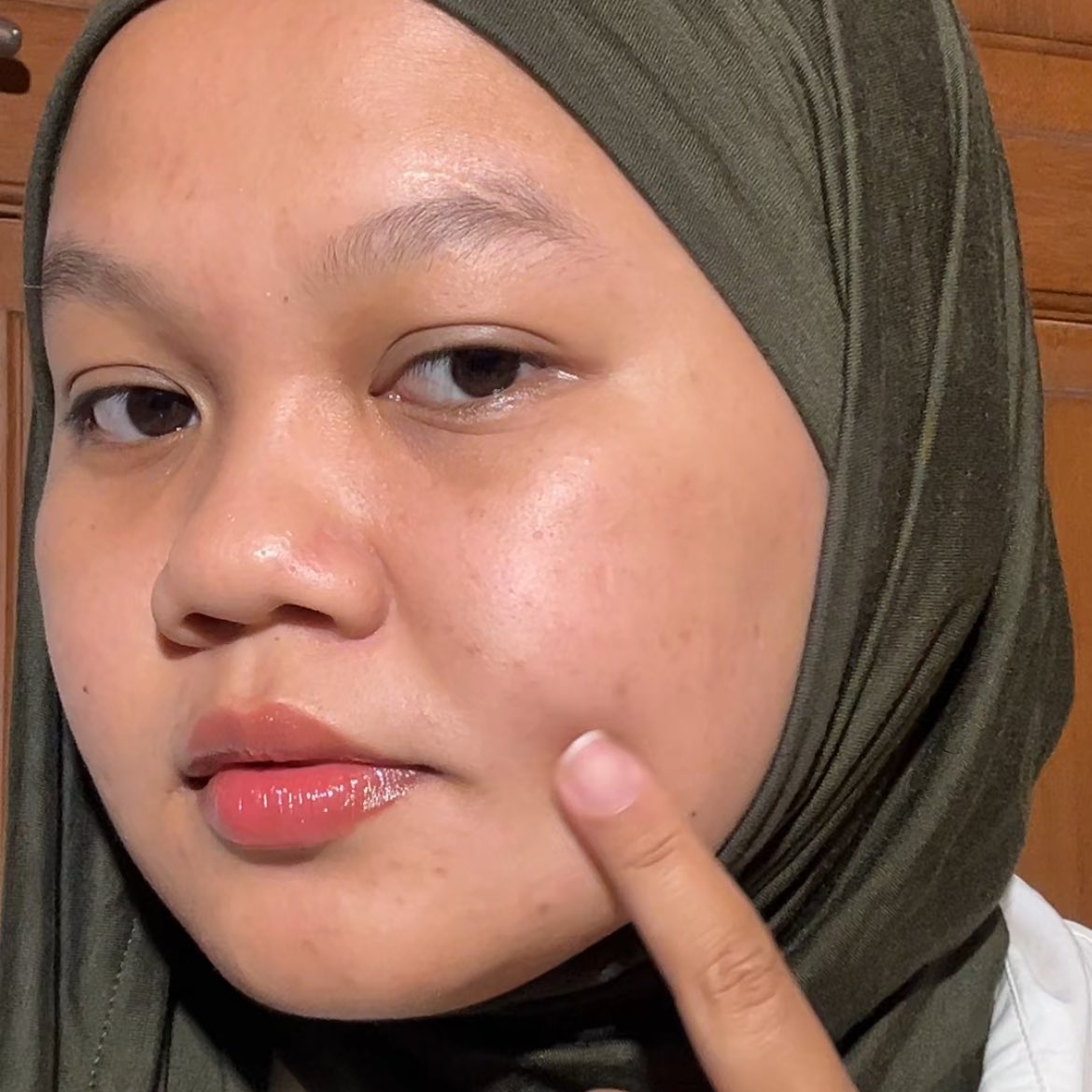 “Asli yaaa susah nyari skincare yang fokusnya buat ngurangin dark spot dan flek hitam”

No, sini aku kasih tau buat kalian yang mau ngurangin dark spot