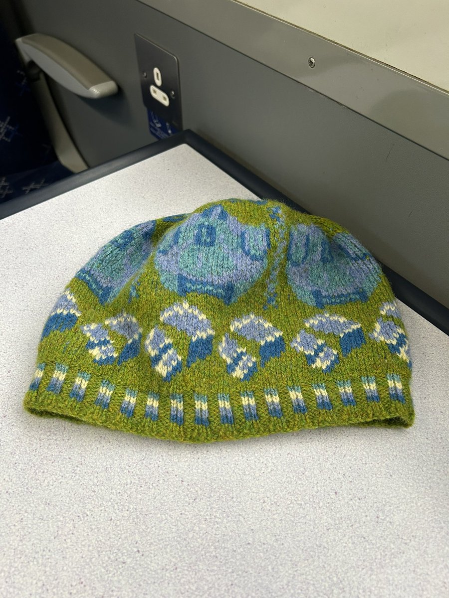 The planning “bunnet” is making its way to Edinburgh to pass to Laura Robertson Scottish RTPI Convenor 2025 this evening #RTPI