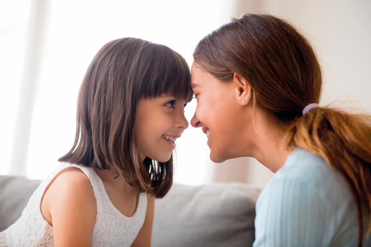 Sara, la madre de la promesa, nos enseña cómo los planes de Dios superan nuestras expectativas. Sara es, sin duda, una de las mujeres más relevantes de los orígenes de Israel. ¿Cuál es tu experiencia con las promesas de Dios?