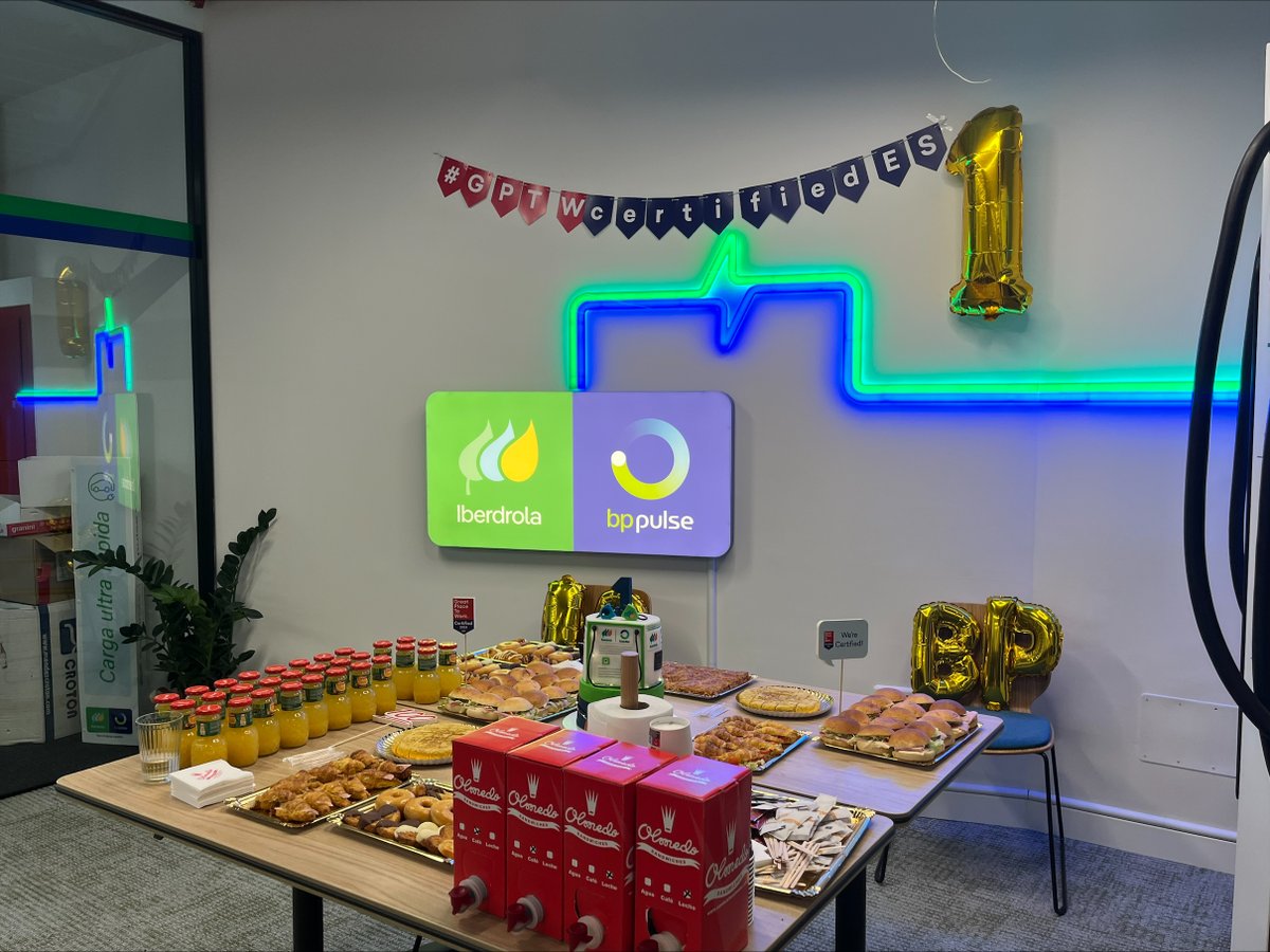 Iberdrolabpulse's tweet photo. 🚀¡Orgullosos de ser el primer CPO certificado como Great Place To Work ® en España y Portugal!

Un reconocimiento a nuestro compromiso con un entorno laboral excepcional.👐

#Iberdrolabppulse #GPTWCertifiedES #GreatPlaceToWork @GPTW_Spain https://t.co/TdvtFUsJOj
