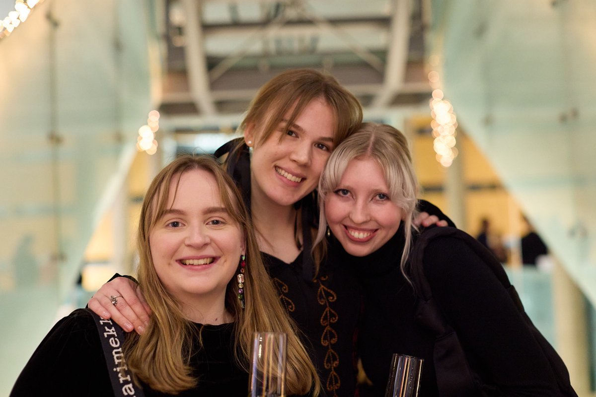 Botschaft von Finnland in Berlin tweet media