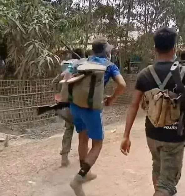 mgsawmyint's tweet image. Korim Ullah, the son of Hala Boda, was abducted by #AA on the morning of December 4. The incident occurred in his village, where he was found with a phone. His phone was grabbed, and he was #forcibly taken to Battalion 06 in Pyin Pyu village, located in northern #Maungdaw.